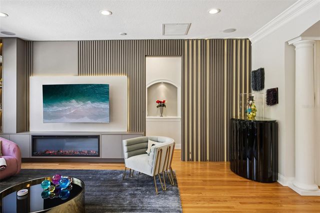 3621 W MORRISON AVENUE, Tampa, FL 33629