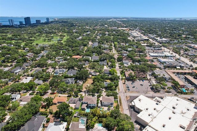 3621 W MORRISON AVENUE, Tampa, FL 33629