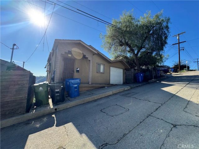 1736 Kilbourn Street, Los Angeles, CA 90065