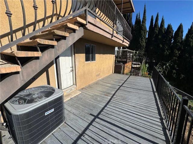 1736 Kilbourn Street, Los Angeles, CA 90065