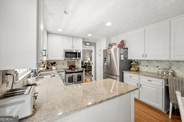 3814 Shawnee Run SW, Lilburn, GA 30047