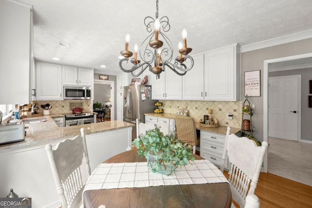 3814 Shawnee Run SW, Lilburn, GA 30047