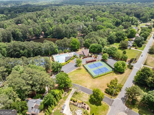 3814 Shawnee Run SW, Lilburn, GA 30047