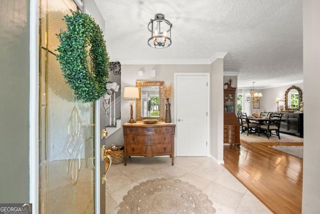 3814 Shawnee Run SW, Lilburn, GA 30047