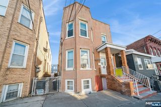 124 W 20th Street, Bayonne, NJ 07002