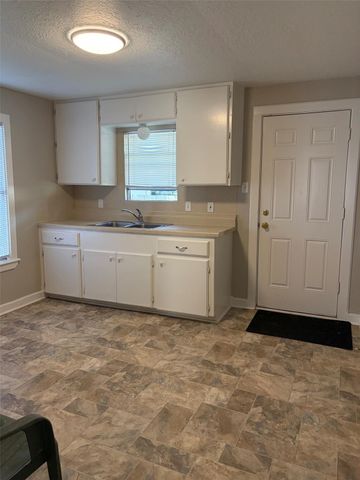 3120 Vintage Street, Houston, TX 77026