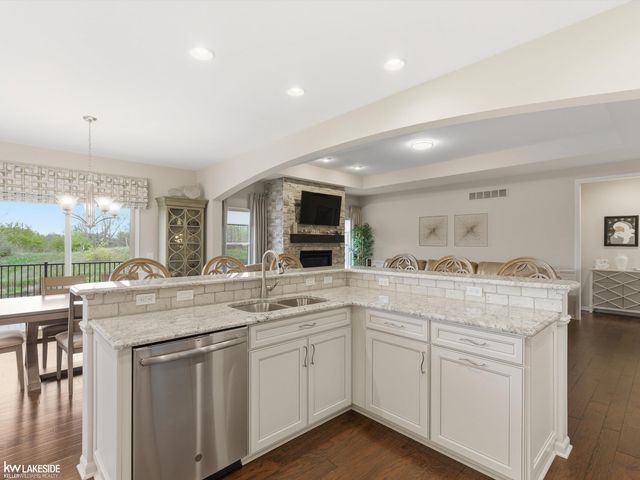7172 Venturi Drive, Washington Twp, MI 48094