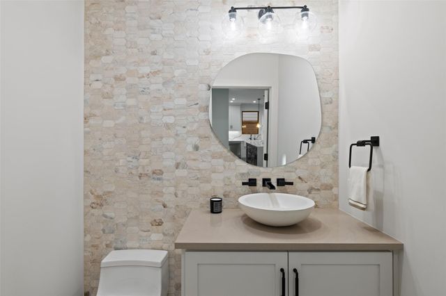 1502 Juliet ST, Austin, TX 78704