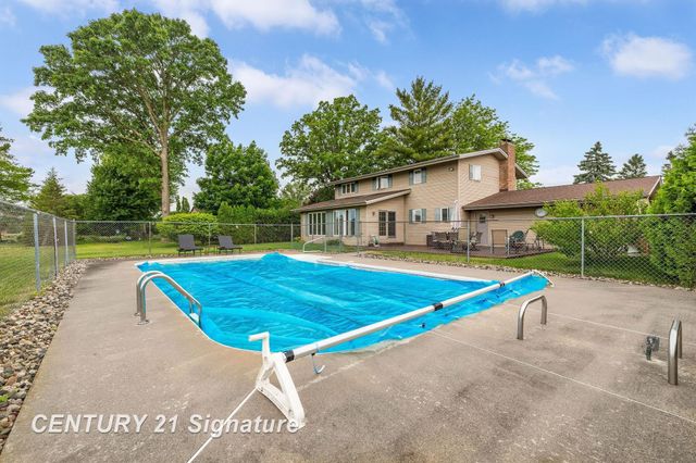 4743 Century Drive, Saginaw Twp, MI 48638