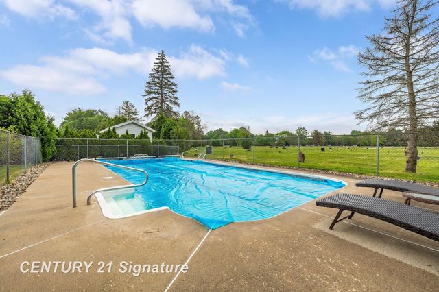 4743 Century Drive, Saginaw Twp, MI 48638