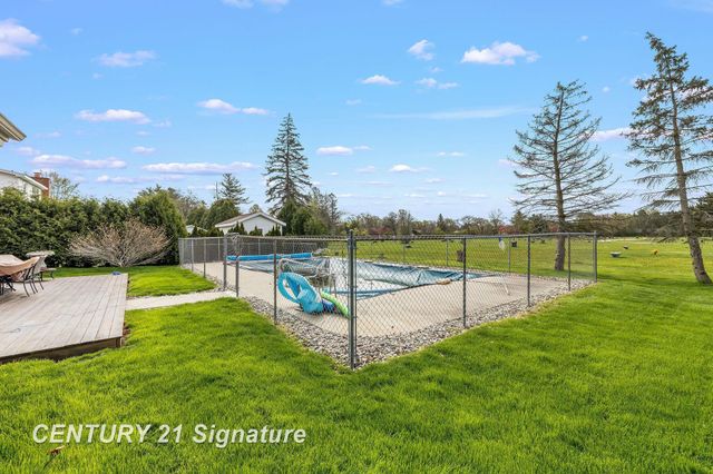 4743 Century Drive, Saginaw Twp, MI 48638