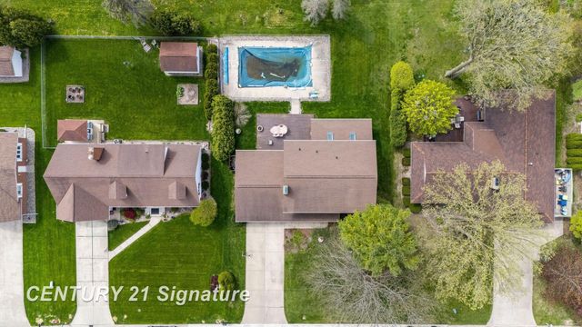 4743 Century Drive, Saginaw Twp, MI 48638