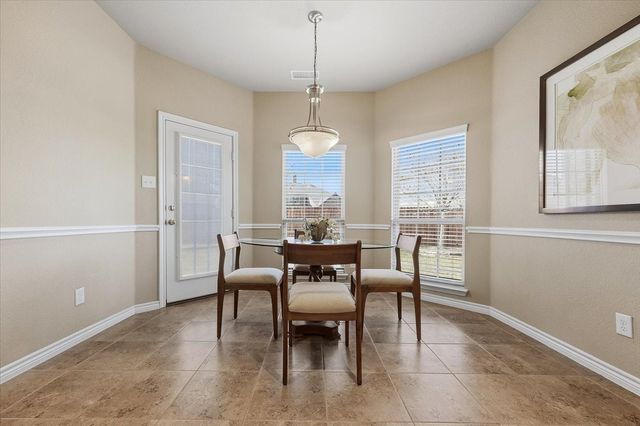 5617 Sleepy Creek Lane, Fort Worth, TX 76179