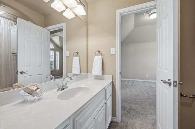 5617 Sleepy Creek Lane, Fort Worth, TX 76179