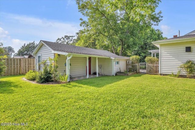 128 Victoria Drive, Wilmington, NC 28401