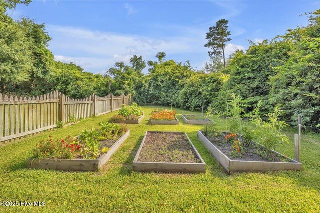 128 Victoria Drive, Wilmington, NC 28401