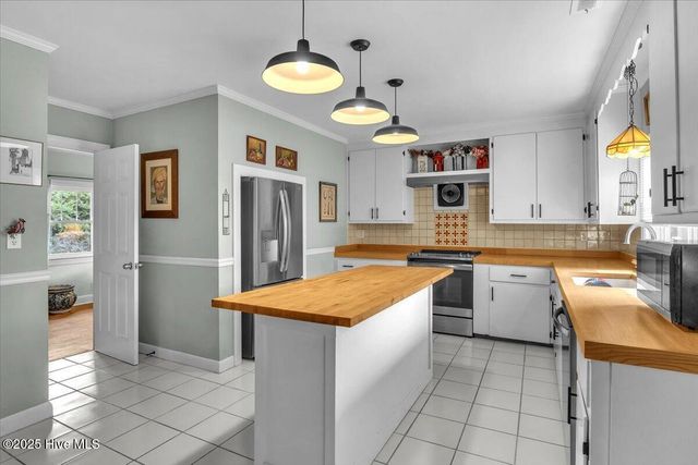 128 Victoria Drive, Wilmington, NC 28401