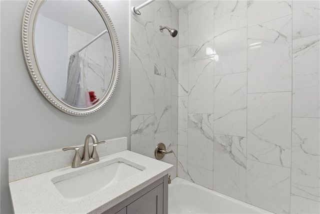 7507 E 49th Terrace, Kansas City, MO 64129