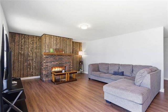 7507 E 49th Terrace, Kansas City, MO 64129
