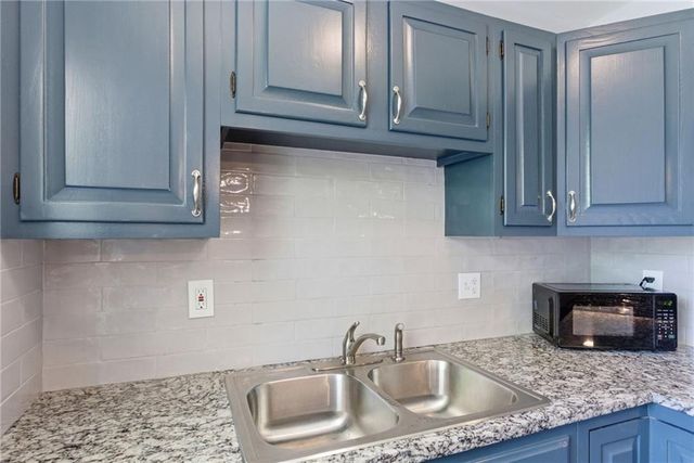7507 E 49th Terrace, Kansas City, MO 64129