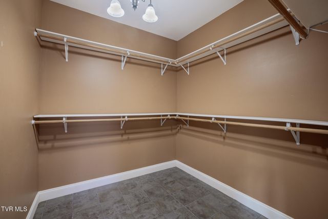 3907 Skyland Drive, Kingsport, TN 37664