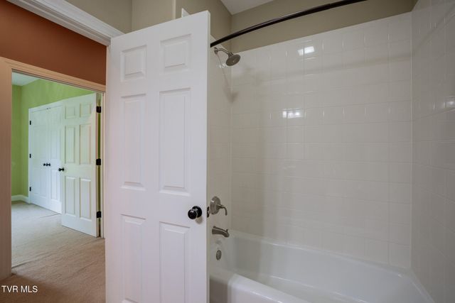 3907 Skyland Drive, Kingsport, TN 37664