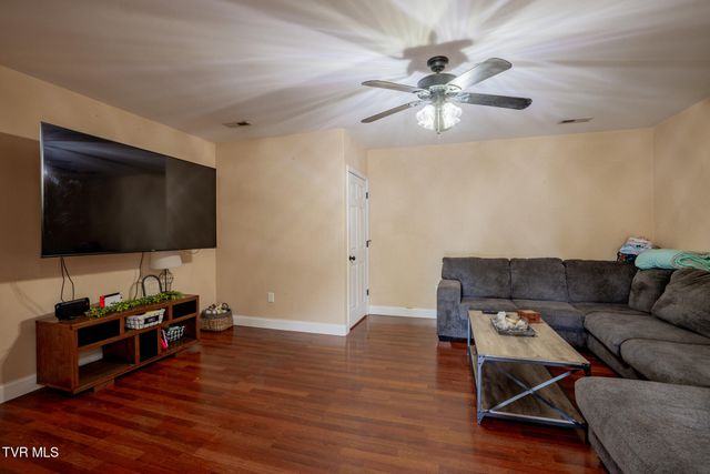 3907 Skyland Drive, Kingsport, TN 37664
