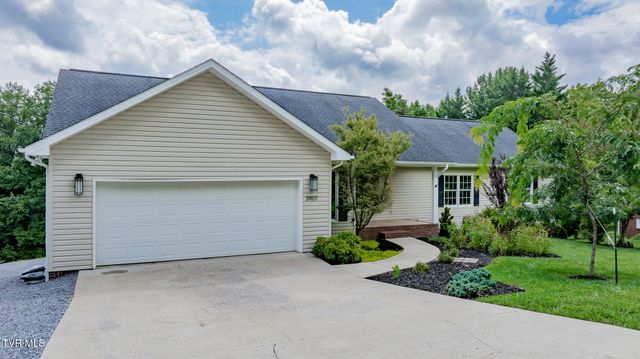 3907 Skyland Drive, Kingsport, TN 37664