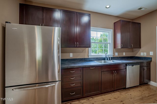 3907 Skyland Drive, Kingsport, TN 37664