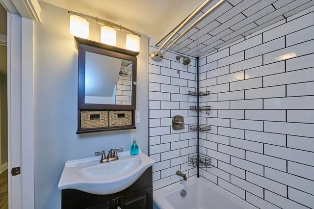 41 Highland Park Ave A, Boston, MA 02119