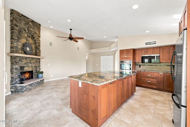 17926 W SANTA ALBERTA Lane, Goodyear, AZ 85338