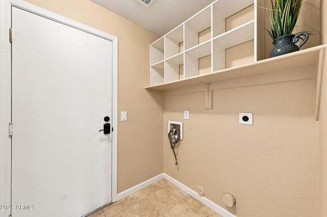 17926 W SANTA ALBERTA Lane, Goodyear, AZ 85338