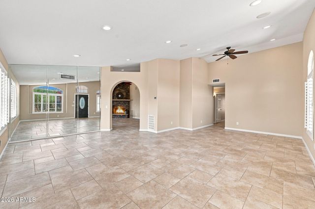 17926 W SANTA ALBERTA Lane, Goodyear, AZ 85338