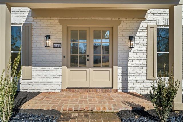 685 EATON CV, Memphis, TN 38120