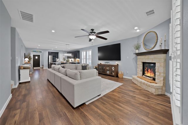 1813 Kaiser Cove, Argyle, TX 76226