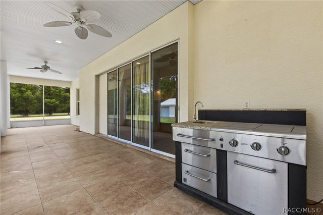 3049 W Laurel Street, Lecanto, FL 34461