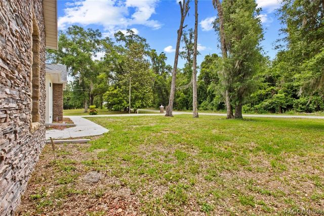 3049 W Laurel Street, Lecanto, FL 34461