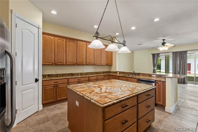 3049 W Laurel Street, Lecanto, FL 34461