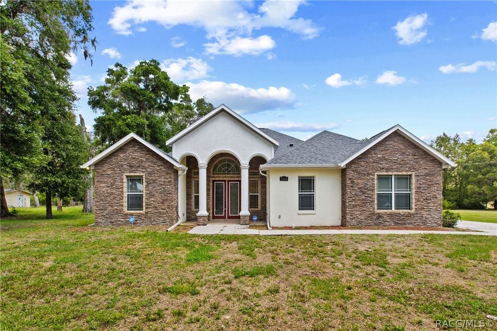 3049 W Laurel Street, Lecanto, FL 34461