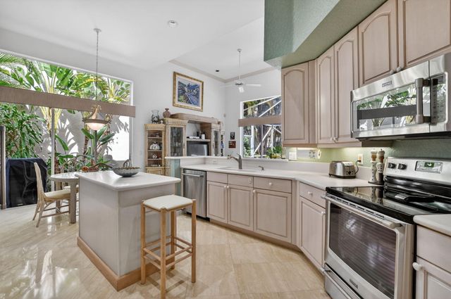 5184 NW 25th Way, Boca Raton, FL 33496