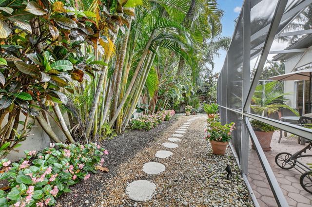 5184 NW 25th Way, Boca Raton, FL 33496