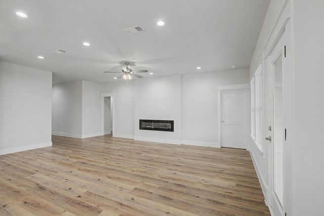 4125 S Denley Drive, Dallas, TX 75216