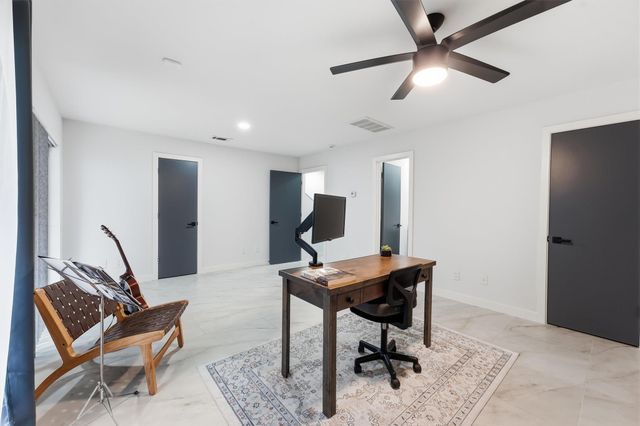 6935 Ardmore Street, Houston, TX 77054