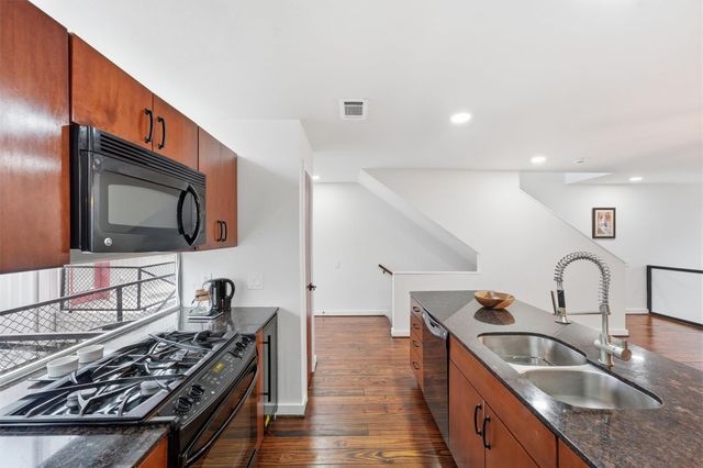 6935 Ardmore Street, Houston, TX 77054