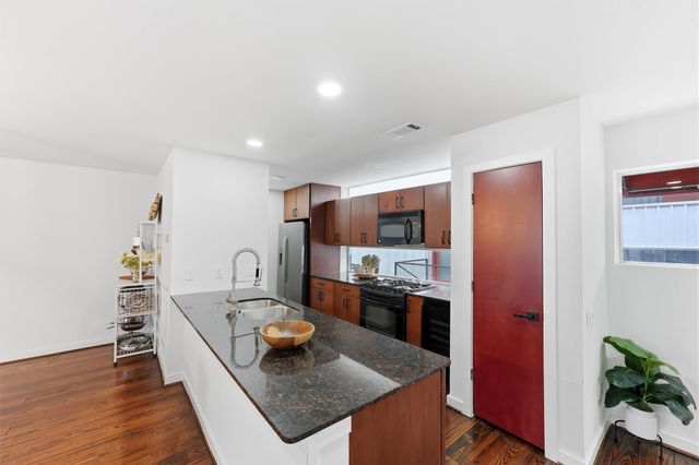 6935 Ardmore Street, Houston, TX 77054