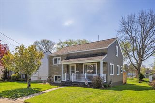 221 E Metzger Ave, Twp Of But Se, PA 16001
