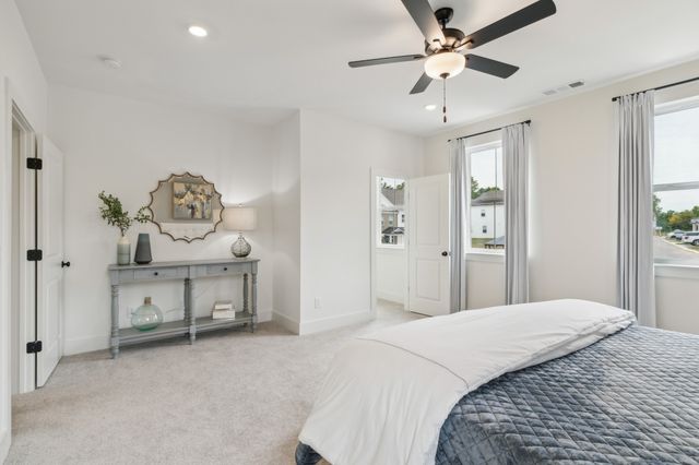 134 Valentine Aly, Nashville, TN 37218