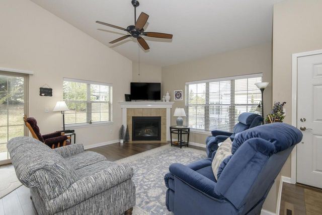 1145 Black Bear DRIVE, Mukwonago, WI 53149