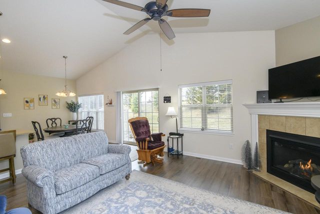 1145 Black Bear DRIVE, Mukwonago, WI 53149