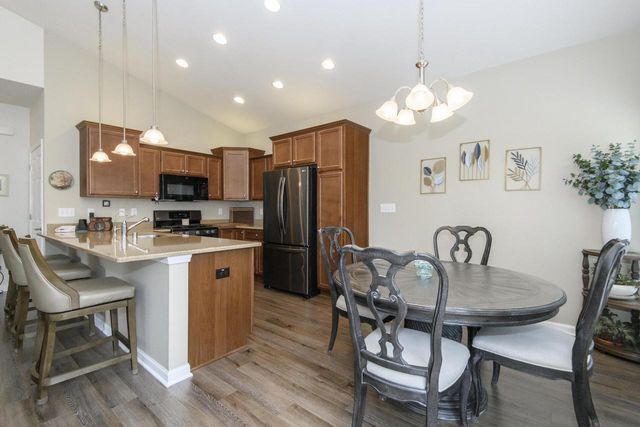 1145 Black Bear DRIVE, Mukwonago, WI 53149